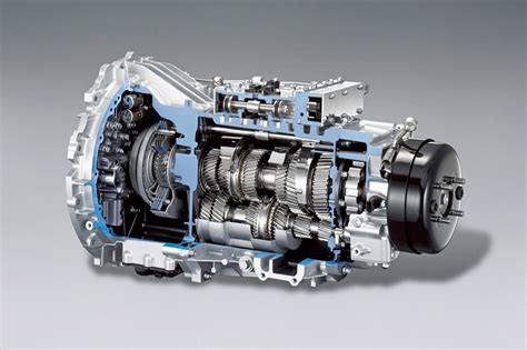 daimler offers   dual clutch transmission   truck autoevolution