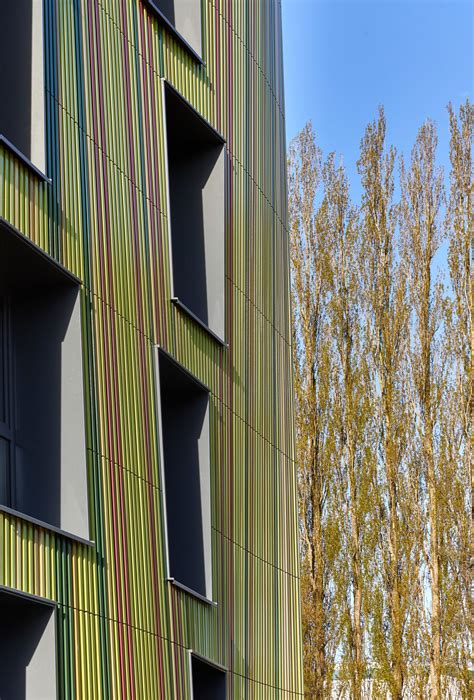 detail sinuskurve fassade studierquartier im wissenschaftspark