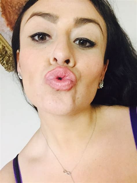 Amanda S Slutty Selfies Exposed 51 Pics Xhamster