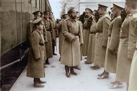 the role of ww1 in the fall of the tsarist regime the