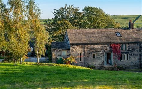 characterful  bed property  hebden bridge cottages  rent  west yorkshire england