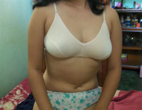 naughty nude boobs desi hotties erotic bedroom photos indian porn pictures desi xxx photos