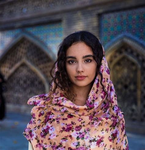 A Photographer Captures Women From Diverse Cultures To Show Us Beauty