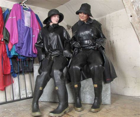 girls in hip waders rain gear in 2019 regenkleidung regenbekleidung und regen mode