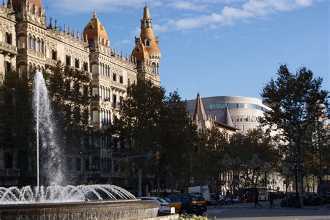 exploring barcelona city centre  places   afford