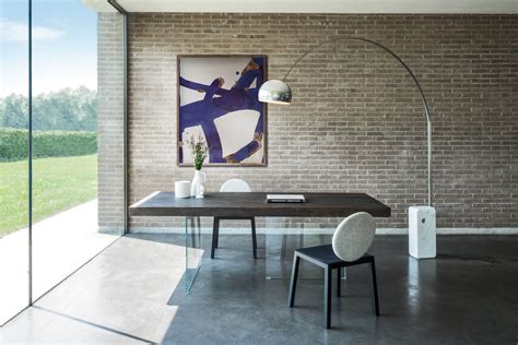 I tavoli e le panche in legno d'acacia di fleur ami sono opere d'arte uniche. Tavolo Air: un tavolo Leggero e Sospeso | LAGO Design