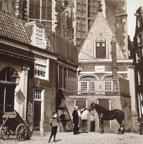 Amsterdam S Red Light District In Fascinating Photos From The 1900s