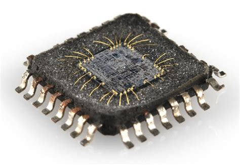microcontroller    criteria  choosing   pin pattern  ics electrical