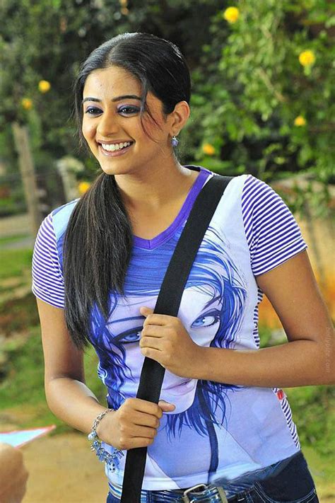 south indian spicy hot actress actress priyamani sexy style pictures