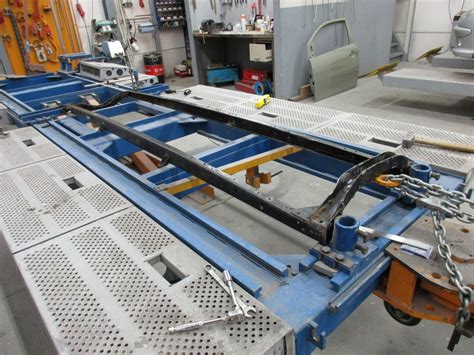 straighten  chassis model  ford world