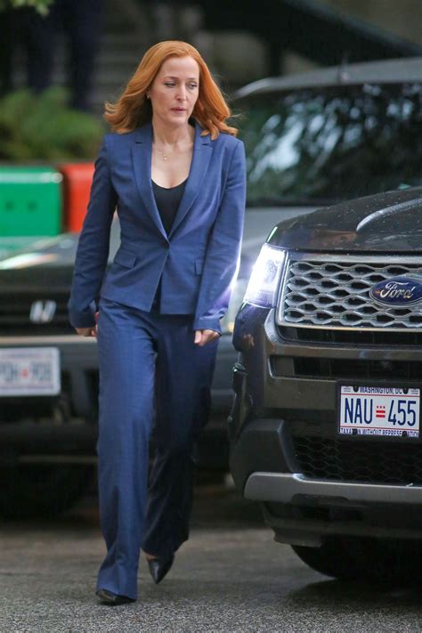gillian anderson on the set of the x files in vancouver