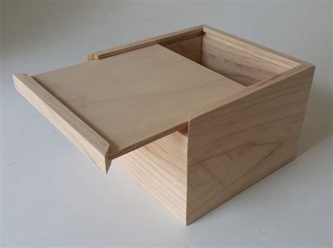 sliding lid box  maple unfinished