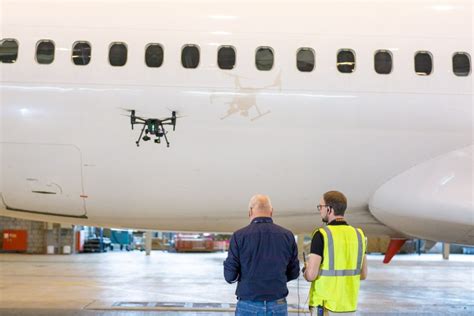 mainblades autonomous drone  designed  efficiently inspect manned aircraft commercial uav