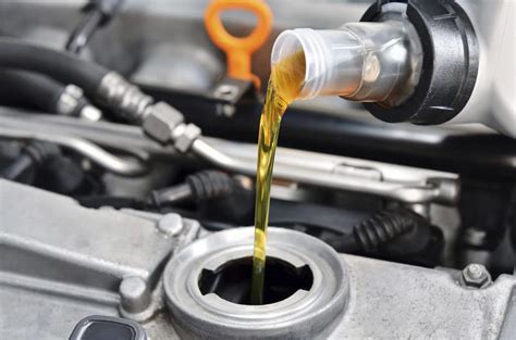 top  maintenance tips   car oil change