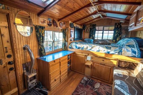 27 Awesome Truck Homes Barnorama