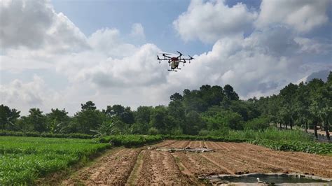 accurate gps autonomous spraying agriculture drone rc crop pesticide sprayer drone