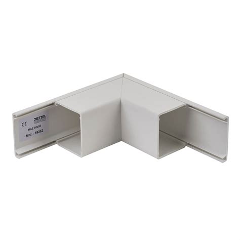 maxi trunking external angle   mm white electricaldirect