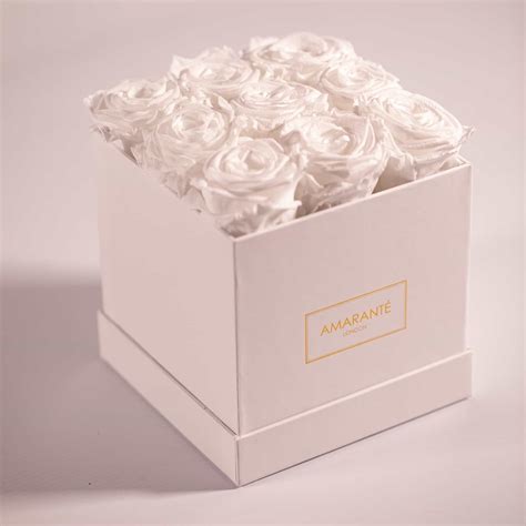 luxury eco friendly wedding flowers   wedding amarante london