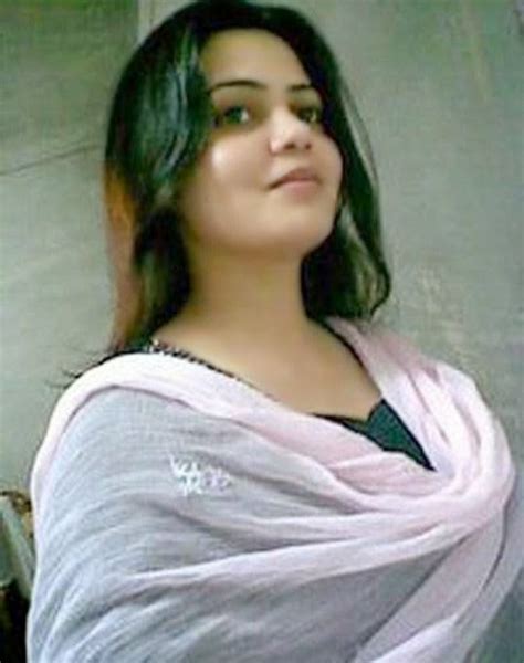 latest desi girls fans pakistani beauty is always looking