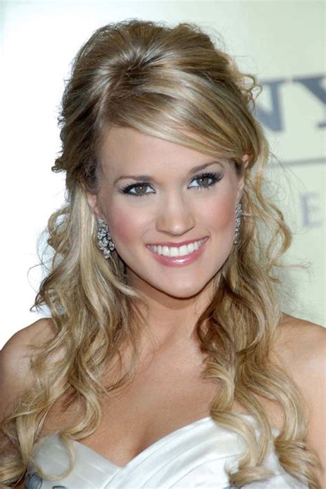 Carrie Underwood Wavy Ash Blonde Half Up Half Down Sideswept Bangs