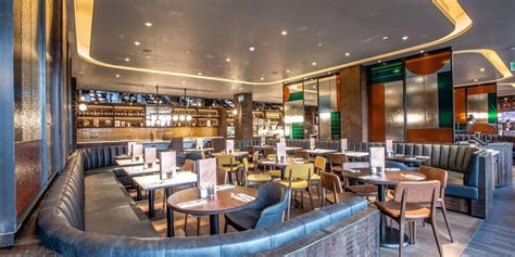 restaurants  london crowne plaza