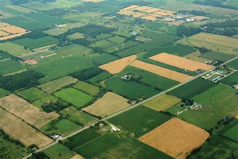 farmland values  rising interest rates grainews