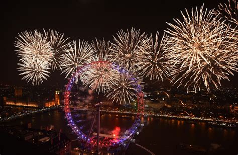 years eve fireworks  london   flipboard