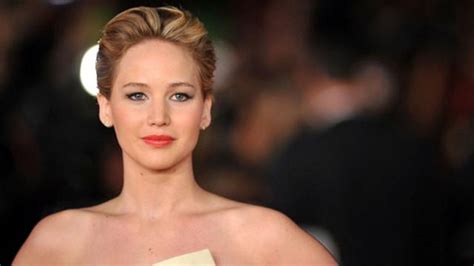 Pelaku Penyebar Foto Bugil Jennifer Lawrence Dijatuhi Hukuman Berat