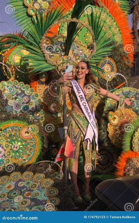 las palmas carnival parade  editorial stock photo image  entertainments colorful