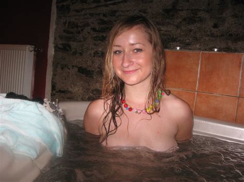 amateur hot tub facial hot naked pics