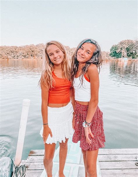 𝚙𝚒𝚗𝚝𝚎𝚛𝚎𝚜𝚝 𝚔𝚊𝚝𝚑𝚛𝚢𝚗𝚗𝚍𝚊𝚟𝚒𝚜 cute outfits best friend photos bff pictures