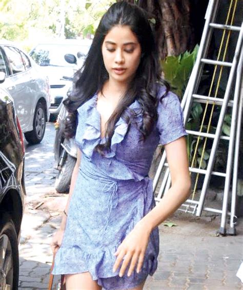 jhanvi kapoor and ishaan khattar catch up over lunch entertainment