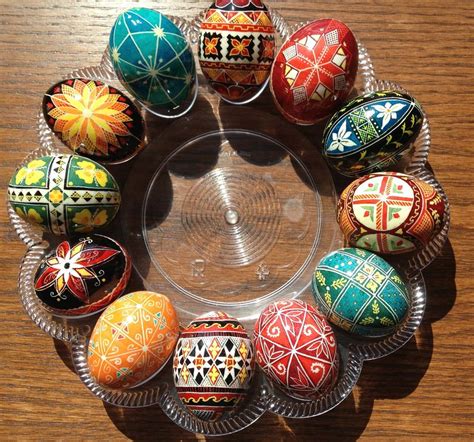 pysanky easter eggs egg art egg decorating
