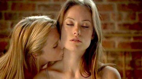 olivia wilde lesbo kiss with a blonde from house m d scandal planet