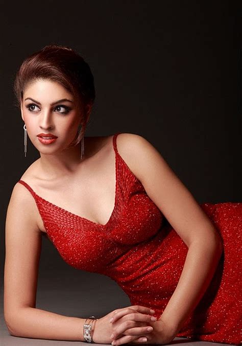scandals richa gangopadhyay in red dress spicy pics