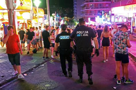 Magaluf Cops Fine Twenty Two People For Having Sex In Public As They