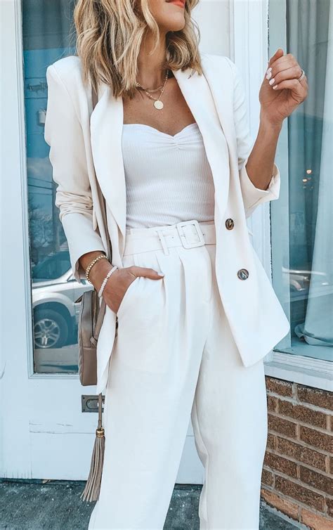20 Stunning Business Casual Outfits Perfect For Work In