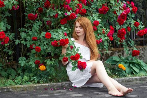 Pale Redhead Feet