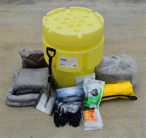 gallon universal spill kit cw pop  pool irp fire safety