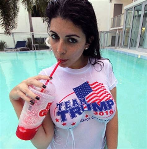 Trump S Babes Female Fans Of Presidential Hopeful Show Their Support