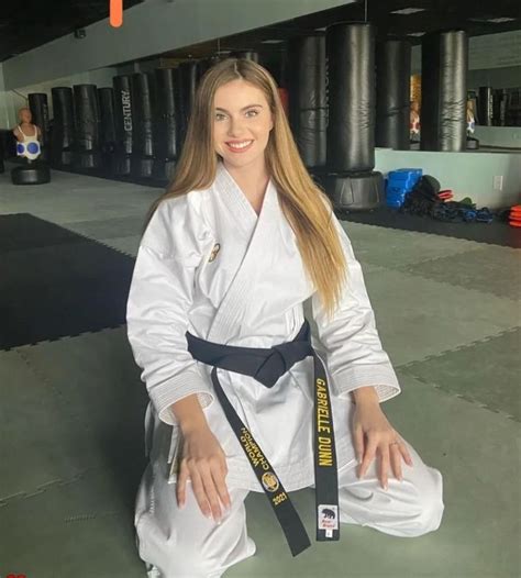karaté facebook vanesa fernandez karate girl martial arts women