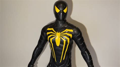 spider man anti ock suit deluxe edition  hot toys