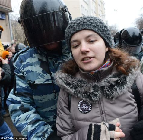 russian police seize pussy riot stars as 100 arrested in protest daily mail online