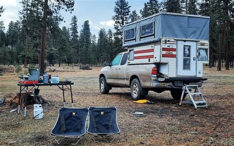 pop  truck campers  turn  truck   cozy living space