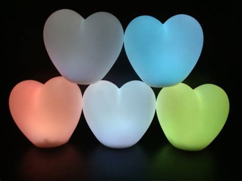 selling retail items pvc multi color heart led novelty lights