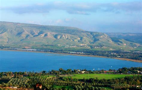 reflections  ruminations easter  hearkens     galilee