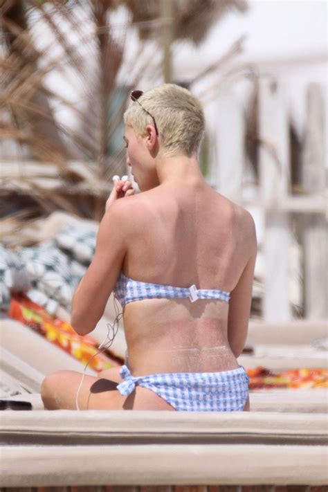 Kristen Hancher Beautiful Topless Boobs At The Beach In