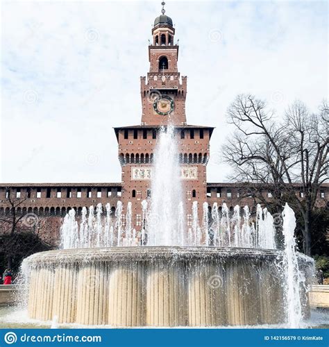 fontaine deau fontana  piazza castello  milan image stock image