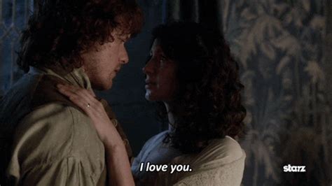 i love you kiss by outlander find and share on giphy
