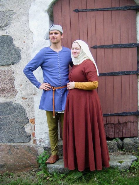 late 14th century couple by peculiarmademoisell on deviantart 14th